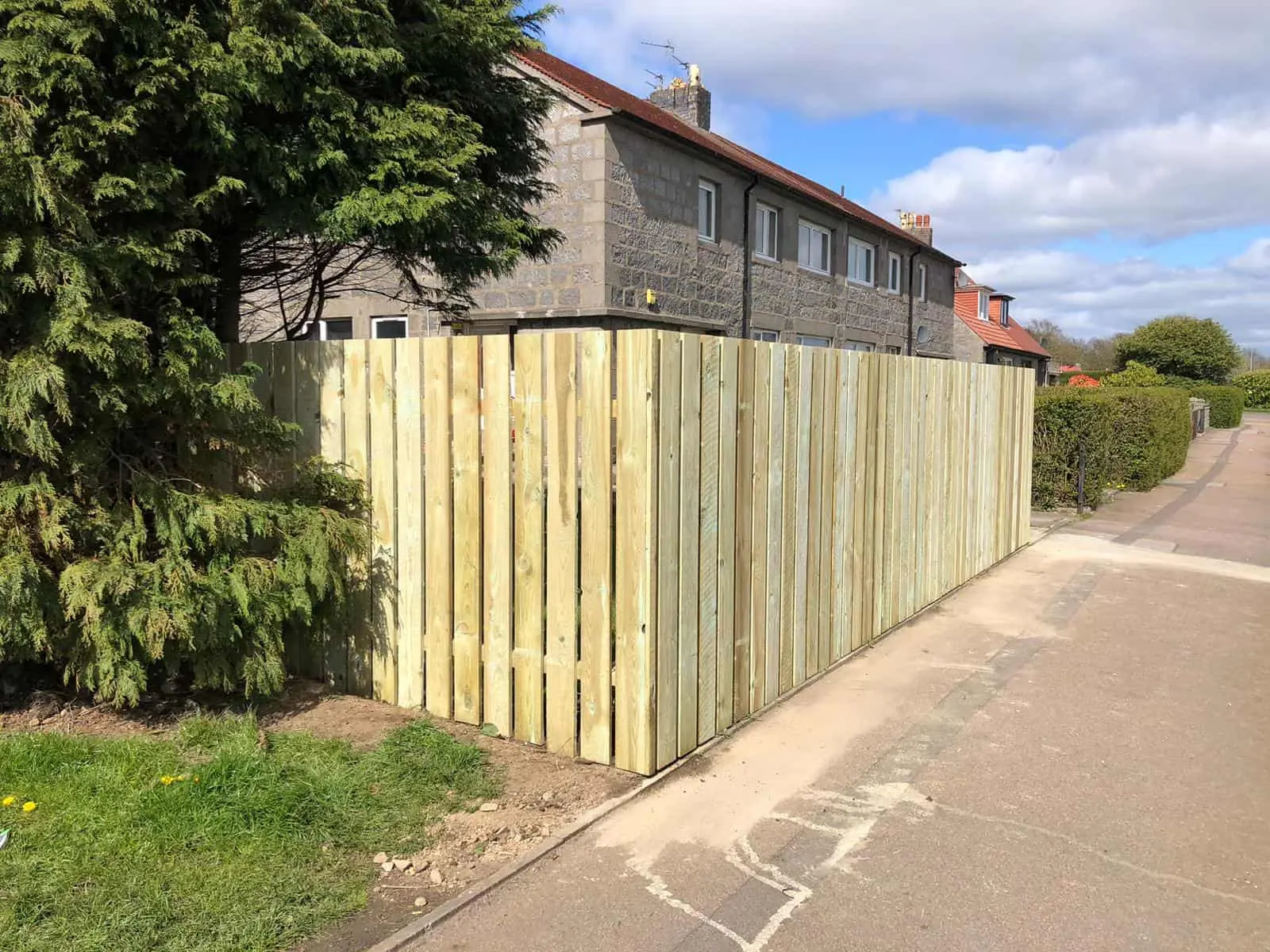 Timber garden decking installation in Aberdeen by N.PAS